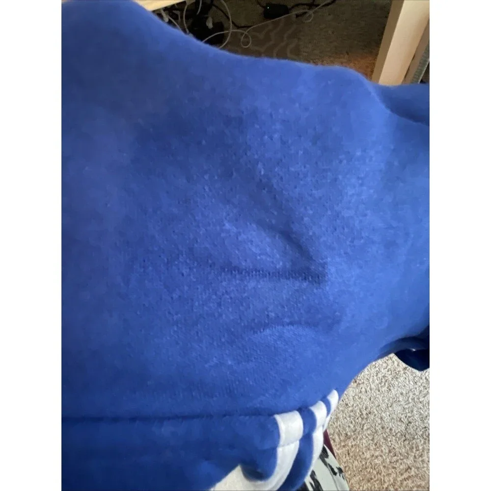 adidas small pull